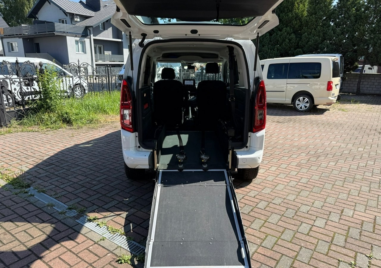 Opel Combo IV Opel Combo Life Niepełnosprawnych inwalida Rampa 32105 km Model 2022 - Personbil: bild 2 Opel Combo IV Opel Combo Life Niepełnosprawnych inwalida Rampa 32105 km Model 2022 - Personbil: bild 2