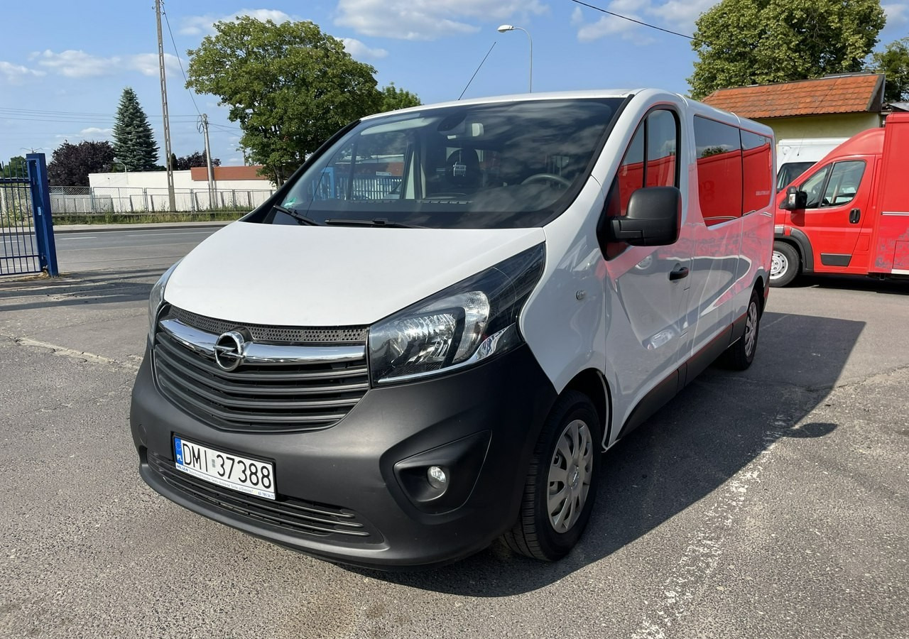 Opel Vivaro III Vivaro L2H1 LONG 1.6CDTI 121KM 2xKLIMA 9-osobowy 2019 Bezwypadkowy - Personbil: bild 4 Opel Vivaro III Vivaro L2H1 LONG 1.6CDTI 121KM 2xKLIMA 9-osobowy 2019 Bezwypadkowy - Personbil: bild 4
