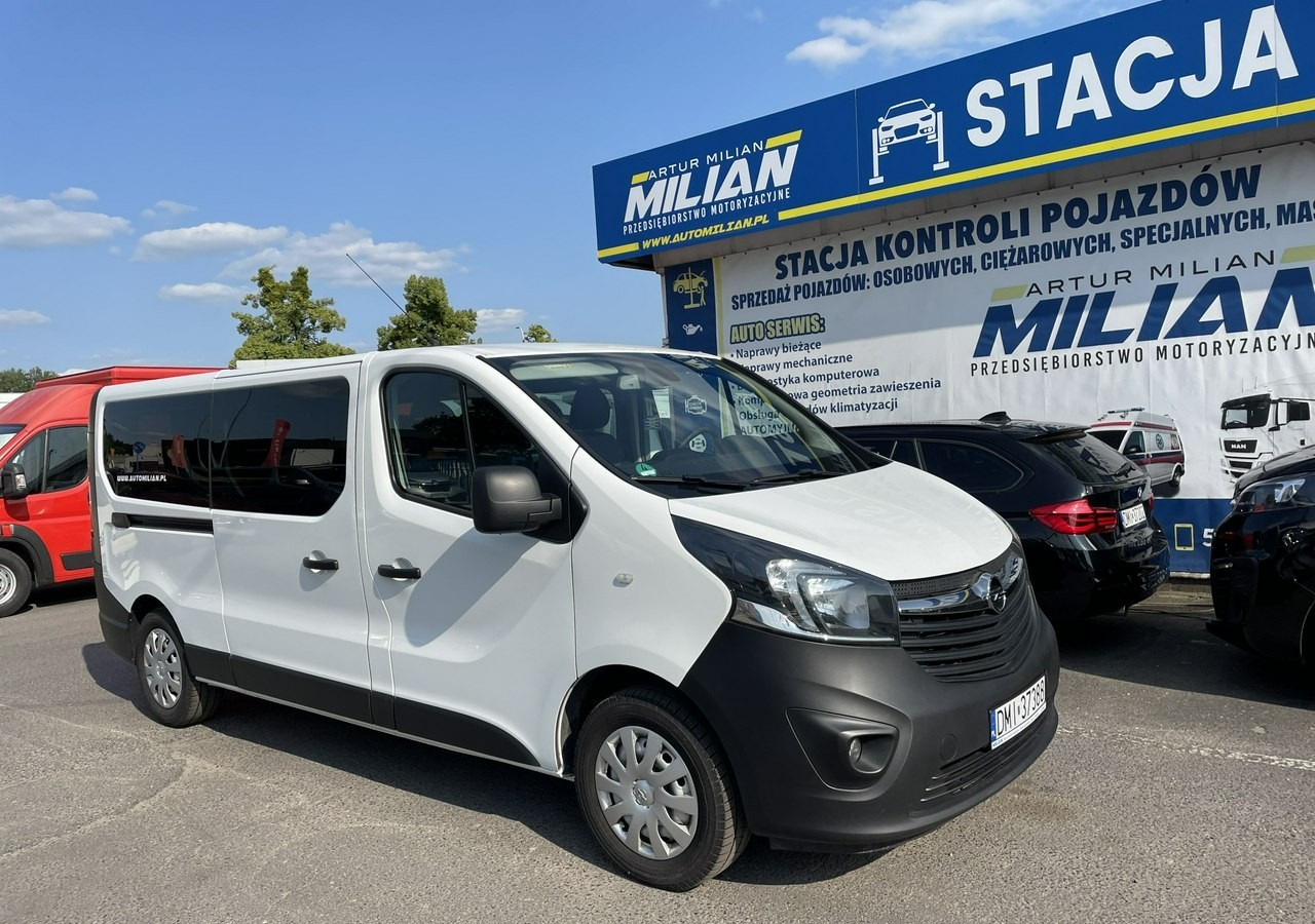 Opel Vivaro III Vivaro L2H1 LONG 1.6CDTI 121KM 2xKLIMA 9-osobowy 2019 Bezwypadkowy - Personbil: bild 1 Opel Vivaro III Vivaro L2H1 LONG 1.6CDTI 121KM 2xKLIMA 9-osobowy 2019 Bezwypadkowy - Personbil: bild 1
