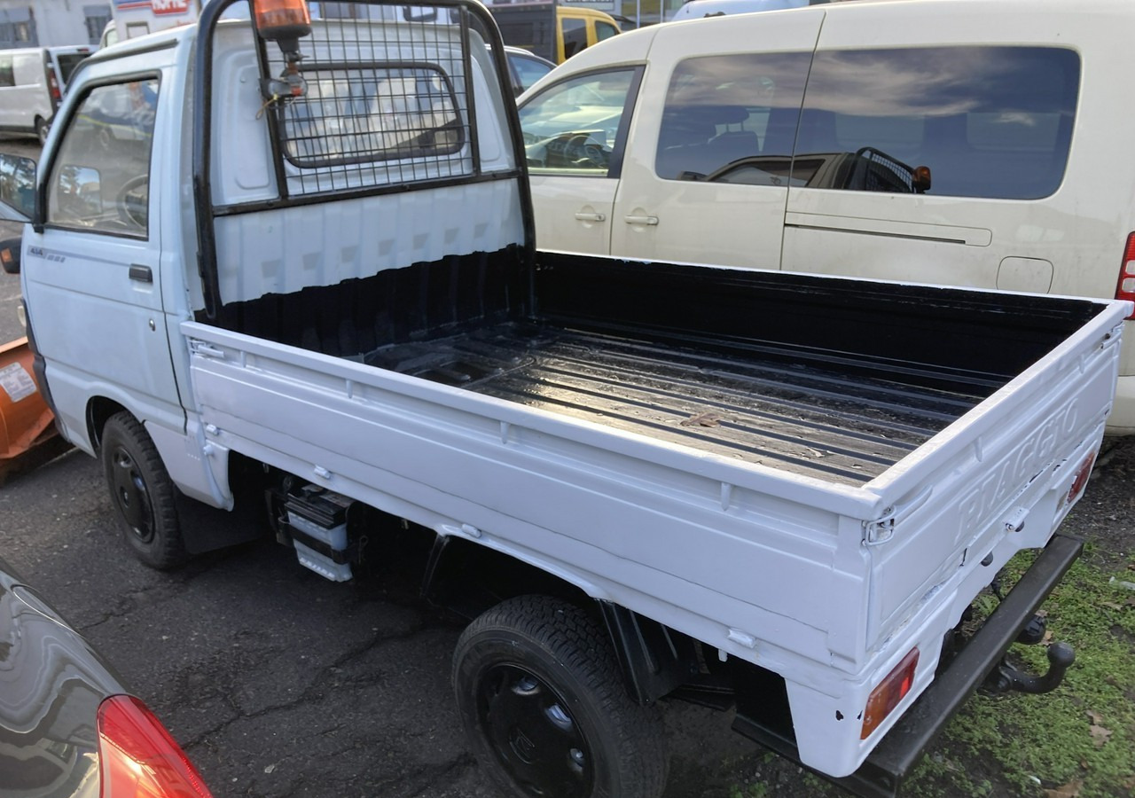 Piaggio Piaggio Porter 4X4 Skrzynia odśnieżarka Pług 2011 - Plogbil: bild 5 Piaggio Piaggio Porter 4X4 Skrzynia odśnieżarka Pług 2011 - Plogbil: bild 5