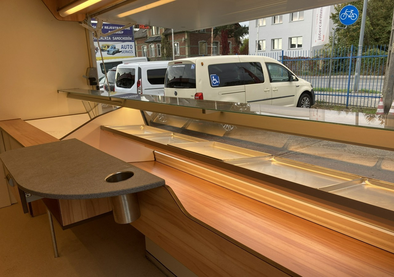 Renault Master Autosklep pie sklep Bar Gastronomiczny Food Truck Foodtruck Borco 20 - Matbil: bild 5 Renault Master Autosklep pie sklep Bar Gastronomiczny Food Truck Foodtruck Borco 20 - Matbil: bild 5