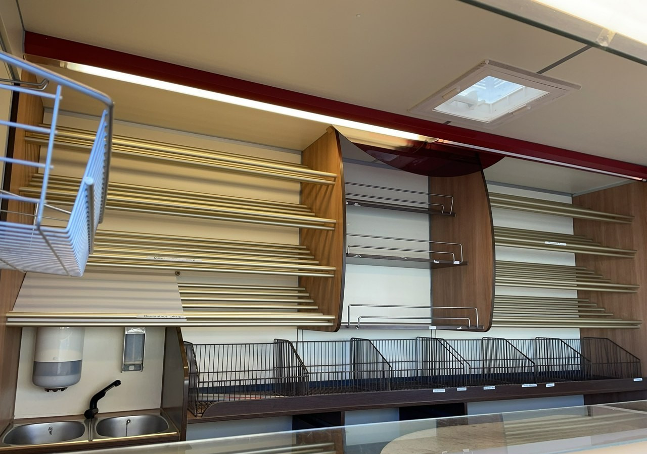 Renault Master Autosklep piecz Sklep Gastronomiczny Food Truck Foodtruck 117tkm Bor - Matbil: bild 2 Renault Master Autosklep piecz Sklep Gastronomiczny Food Truck Foodtruck 117tkm Bor - Matbil: bild 2