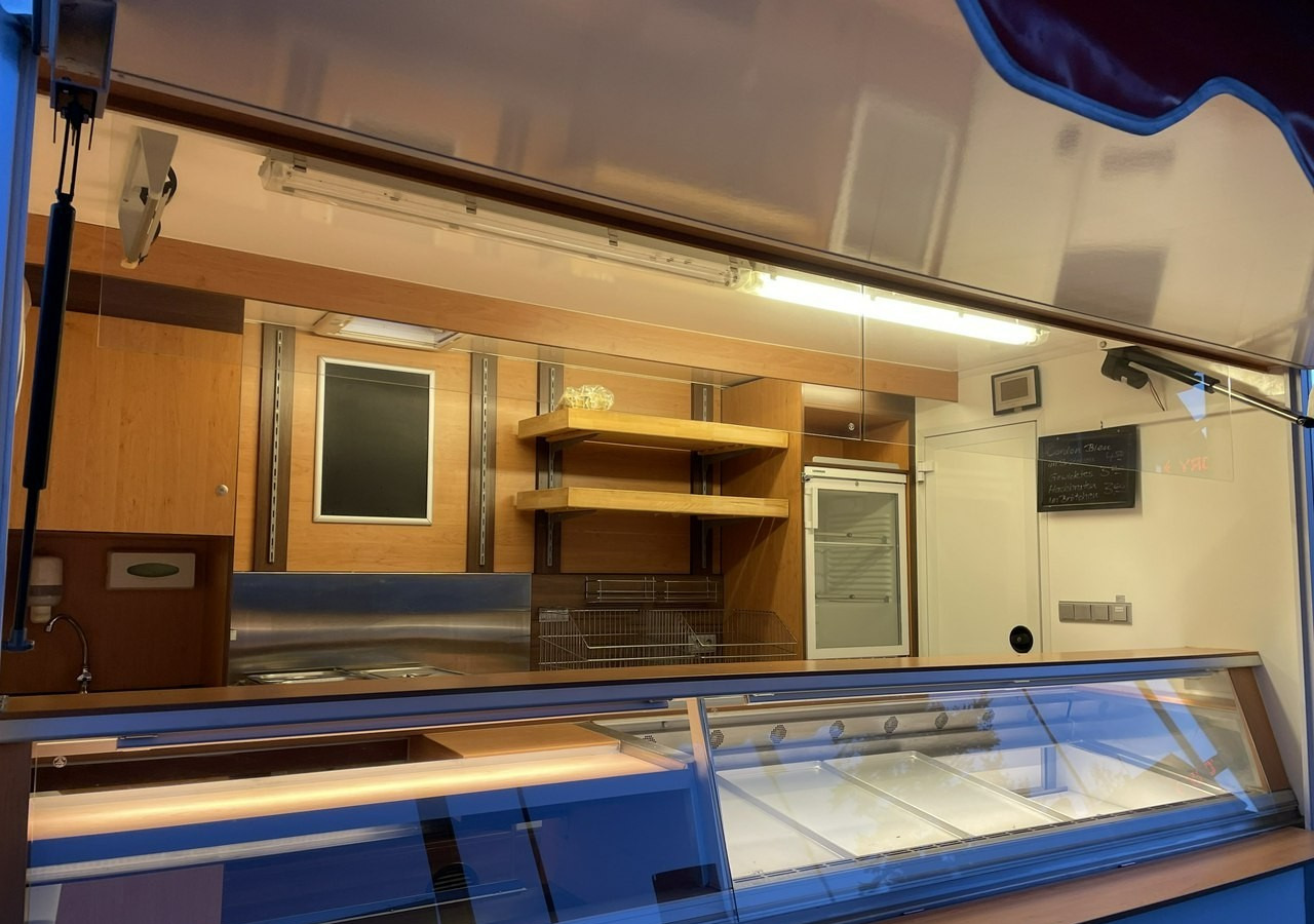 Renault Master Autosklep wędlin Gastronomiczna food truck foodtruck 115tkm sklep 20 - Matbil: bild 3 Renault Master Autosklep wędlin Gastronomiczna food truck foodtruck 115tkm sklep 20 - Matbil: bild 3