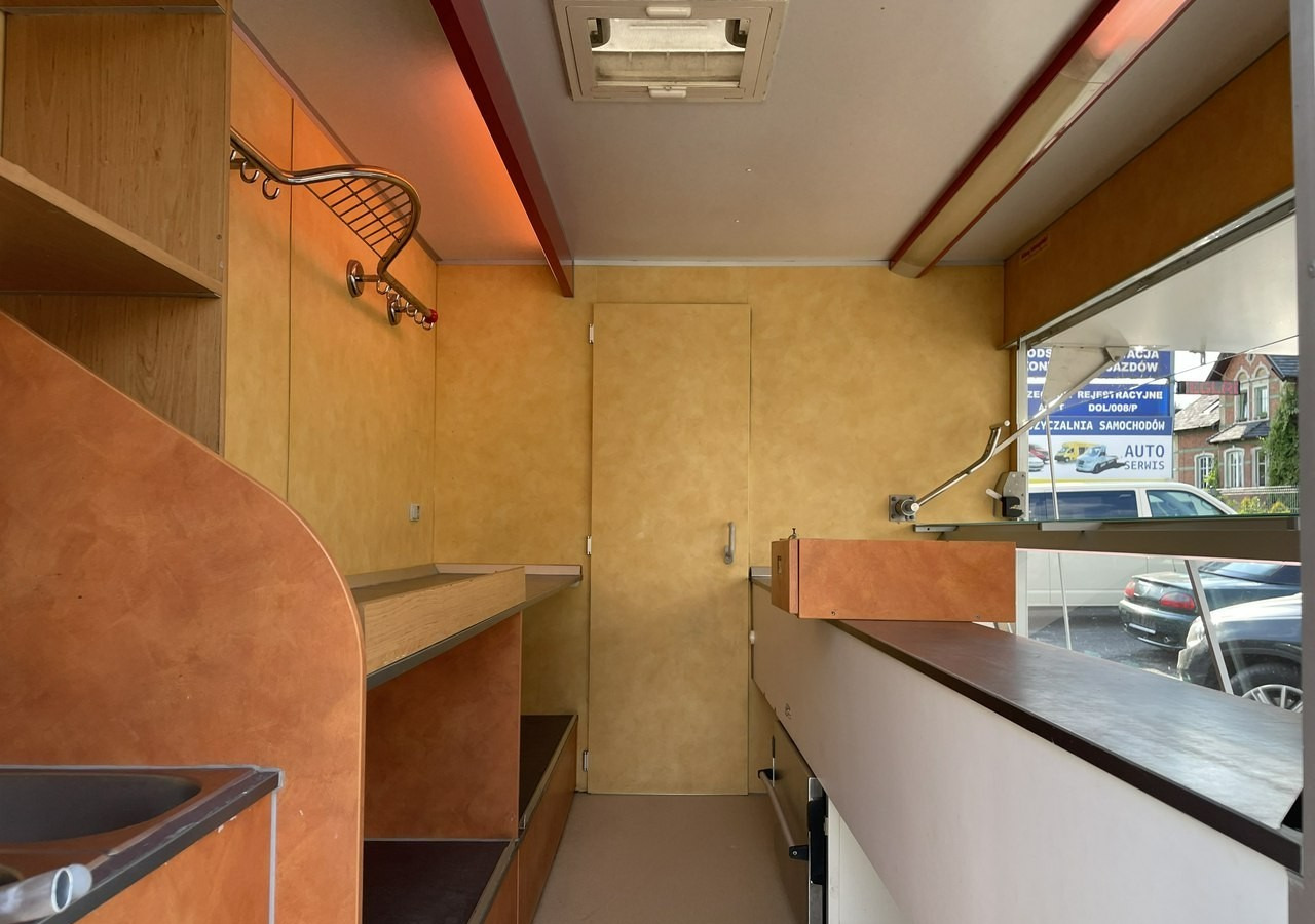 Renault Master Autosklep wędlin Gastronomiczna food truck foodtruck sklep Borco 201 - Matbil: bild 2 Renault Master Autosklep wędlin Gastronomiczna food truck foodtruck sklep Borco 201 - Matbil: bild 2