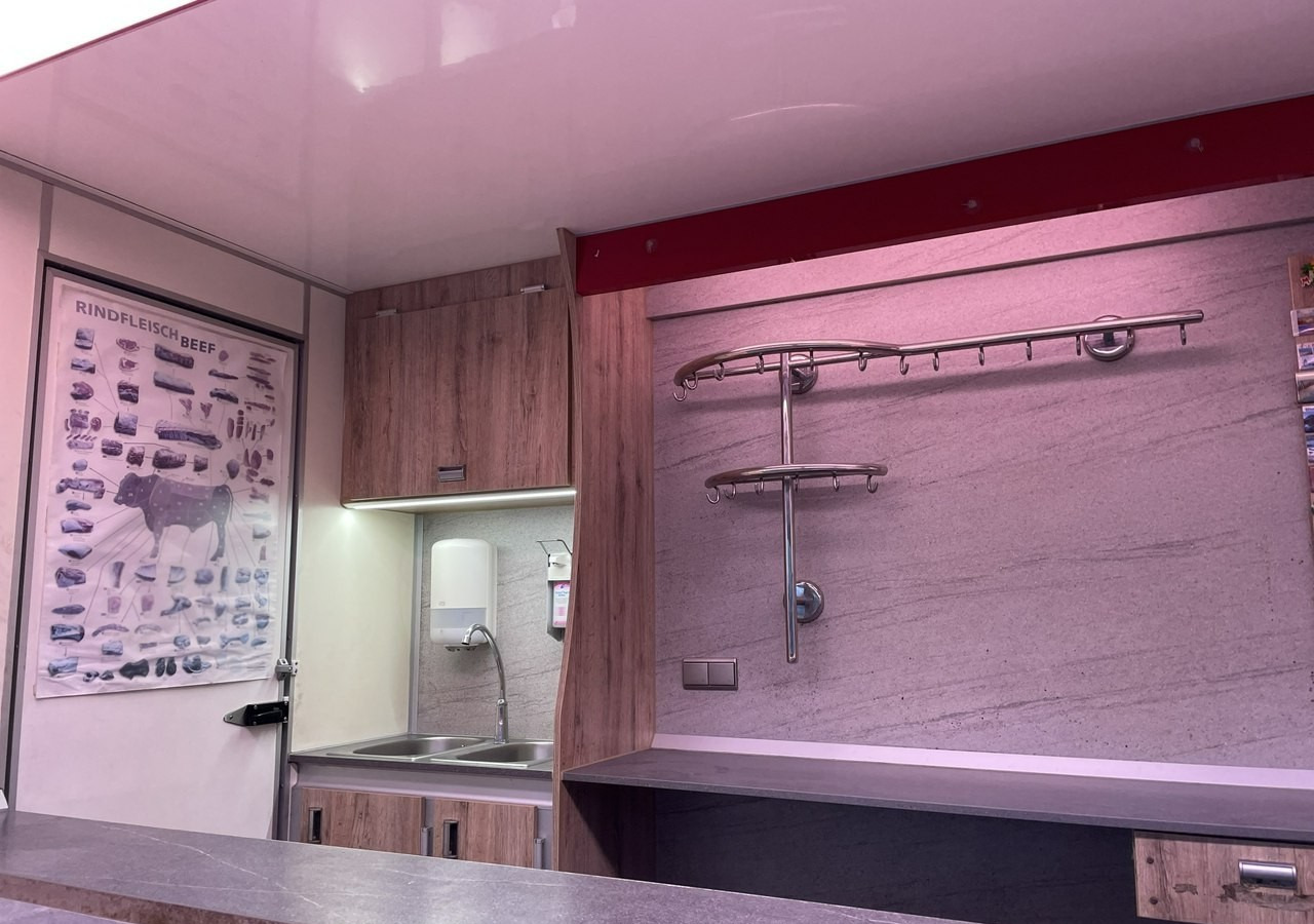 Renault Master Autosklep wędlin Gastronomiczna food truck foodtruck sklep Borco 202 - Matbil: bild 5 Renault Master Autosklep wędlin Gastronomiczna food truck foodtruck sklep Borco 202 - Matbil: bild 5