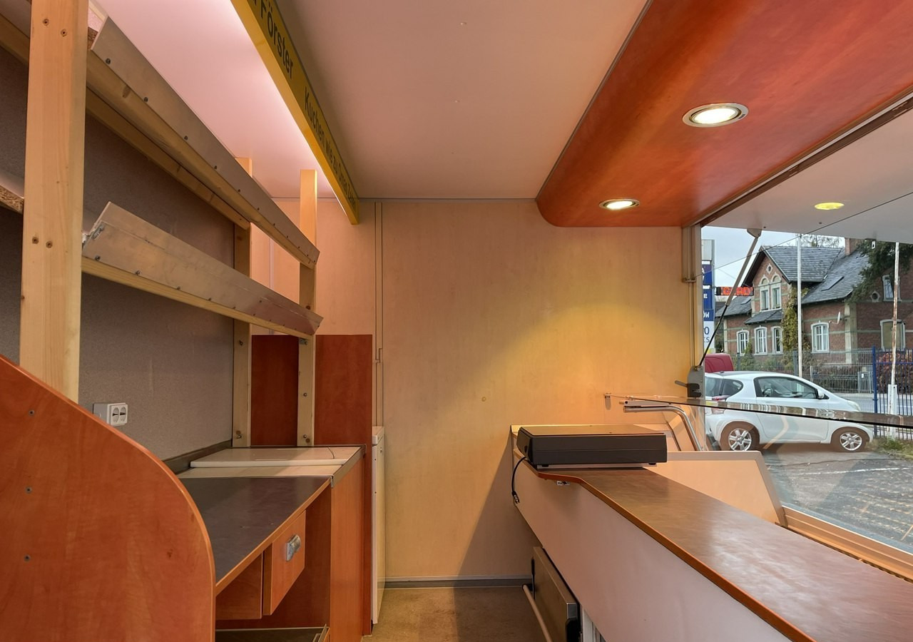 Renault Master Autosklep wędlin Gastronomiczny Food Truck Foodtruck Sklep Borco 200 - Matbil: bild 5 Renault Master Autosklep wędlin Gastronomiczny Food Truck Foodtruck Sklep Borco 200 - Matbil: bild 5