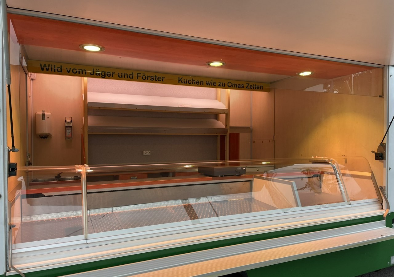 Renault Master Autosklep wędlin Gastronomiczny Food Truck Foodtruck Sklep Borco 200 - Matbil: bild 3 Renault Master Autosklep wędlin Gastronomiczny Food Truck Foodtruck Sklep Borco 200 - Matbil: bild 3