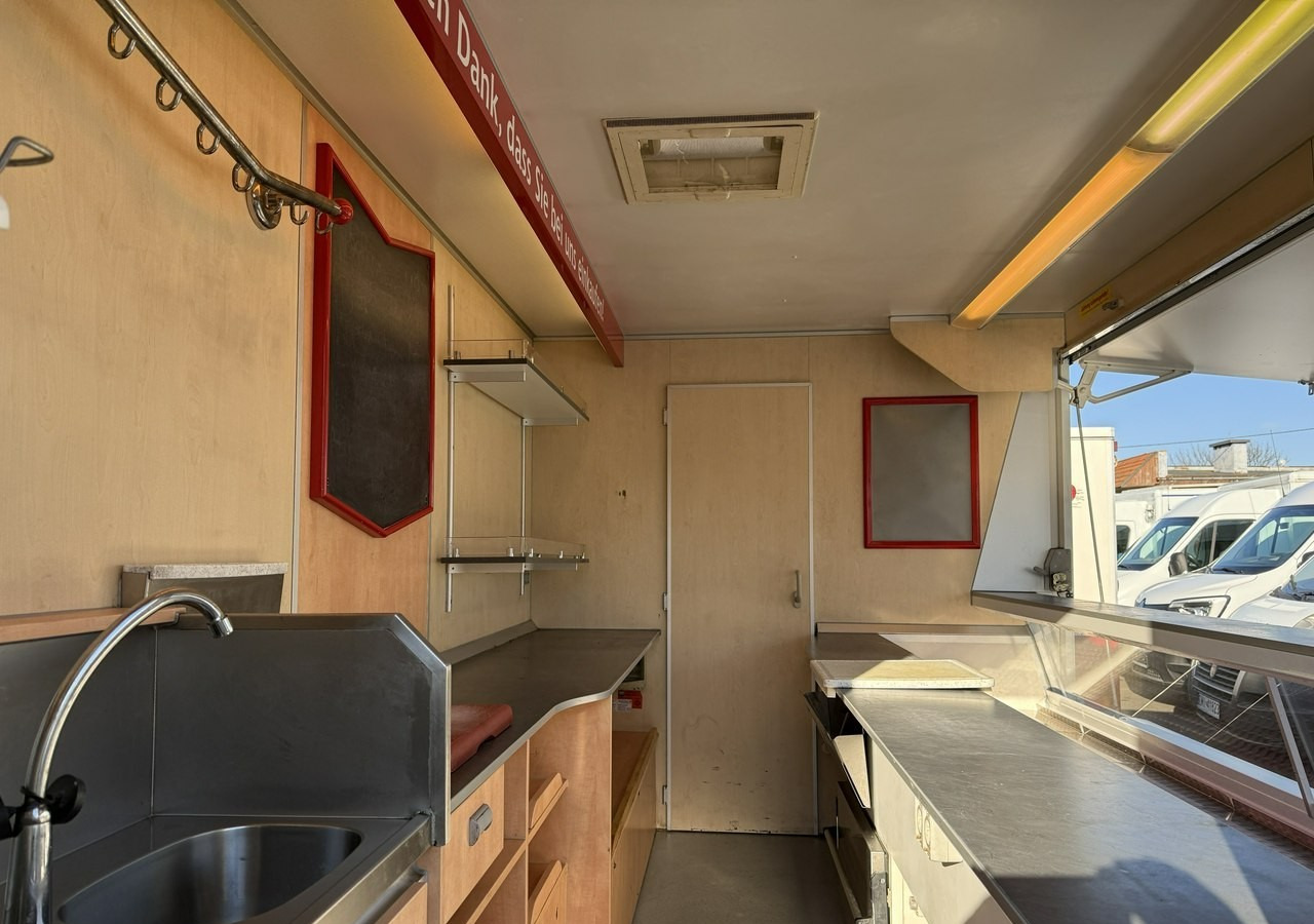 Renault Master Autosklep wędlin Gastronomiczny Food Truck Foodtruck Sklep Borco 201 - Matbil: bild 2 Renault Master Autosklep wędlin Gastronomiczny Food Truck Foodtruck Sklep Borco 201 - Matbil: bild 2