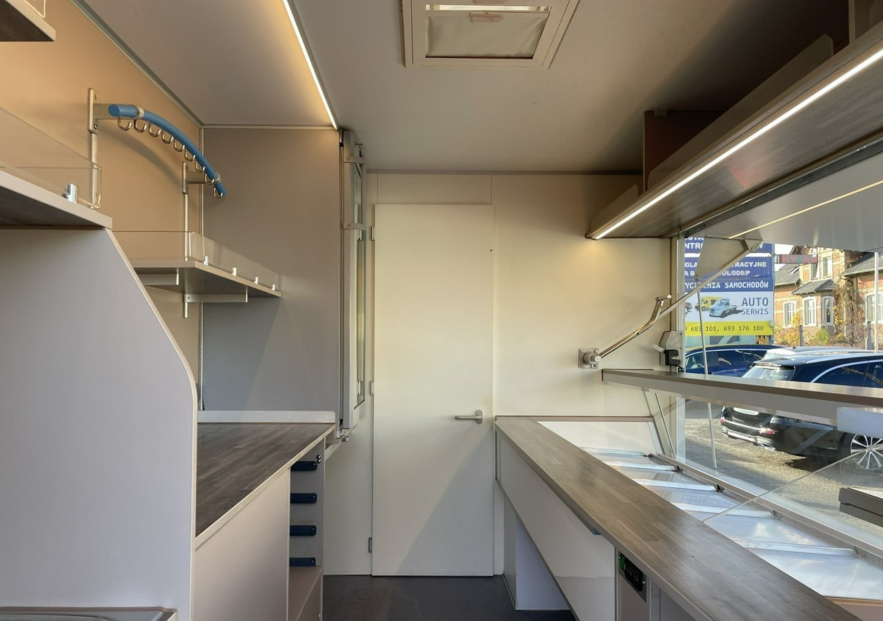 Renault Master Autosklep wędlin Gastronomiczny Food Truck Foodtruck Sklep Borco 201 - Matbil: bild 4 Renault Master Autosklep wędlin Gastronomiczny Food Truck Foodtruck Sklep Borco 201 - Matbil: bild 4