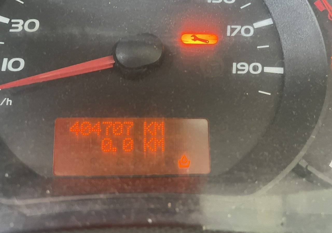 Skåpbil Renault Master Master 2.3-125 KM Ala - Kamper Klima Projekt do skończenia 2010: bild 16 Skåpbil Renault Master Master 2.3-125 KM Ala - Kamper Klima Projekt do skończenia 2010: bild 16