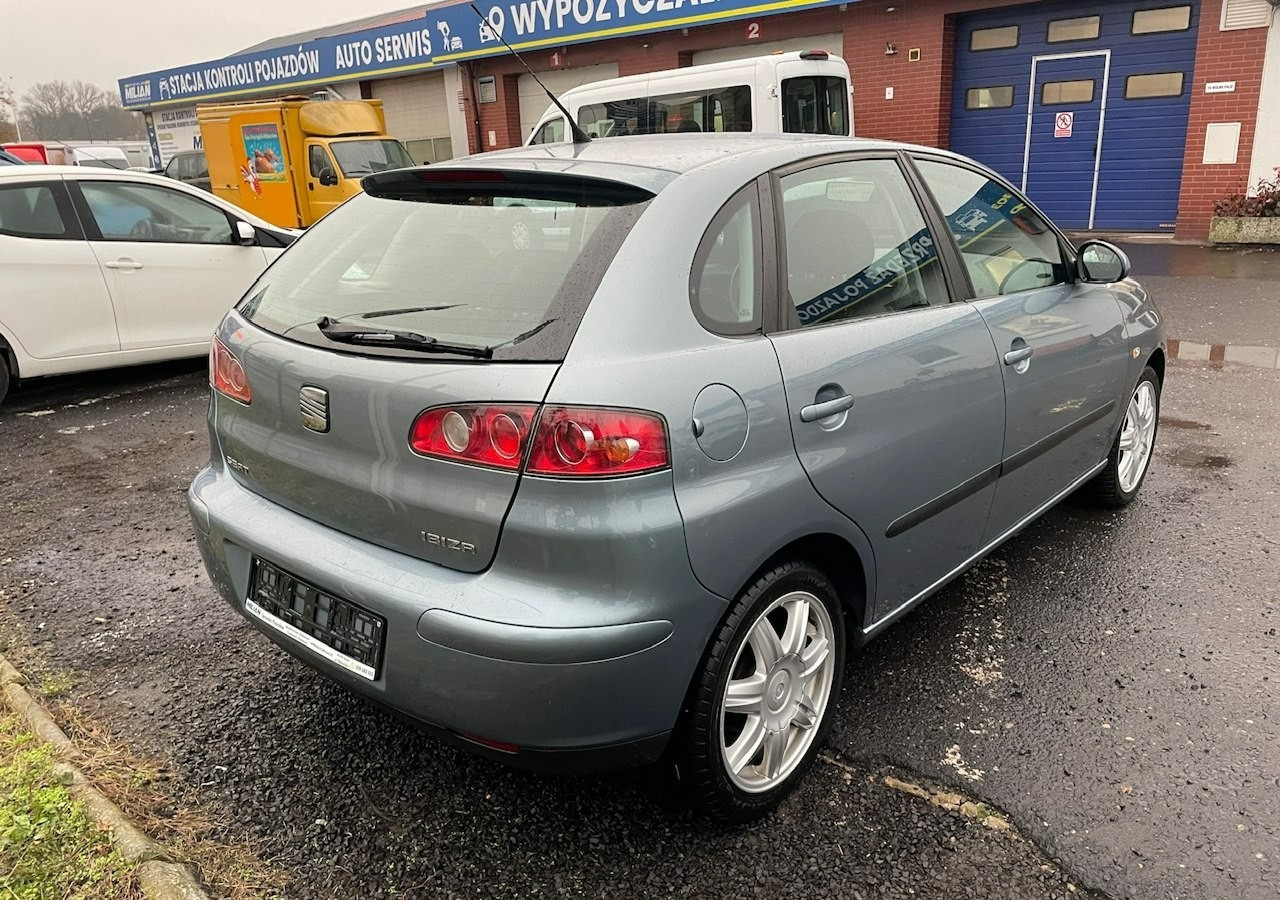 SEAT Ibiza IV 1,4 16V 75KM Sport Edition 1właściciel Klimatronik Alufelgi 2006 - Hatchback/ Halvkombi: bild 4 SEAT Ibiza IV 1,4 16V 75KM Sport Edition 1właściciel Klimatronik Alufelgi 2006 - Hatchback/ Halvkombi: bild 4