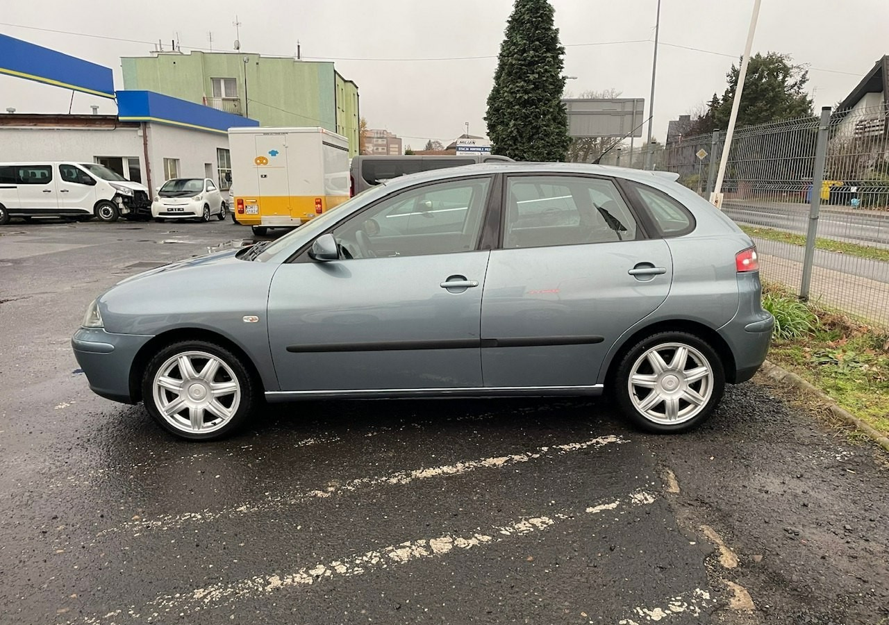 SEAT Ibiza IV 1,4 16V 75KM Sport Edition 1właściciel Klimatronik Alufelgi 2006 - Hatchback/ Halvkombi: bild 2 SEAT Ibiza IV 1,4 16V 75KM Sport Edition 1właściciel Klimatronik Alufelgi 2006 - Hatchback/ Halvkombi: bild 2