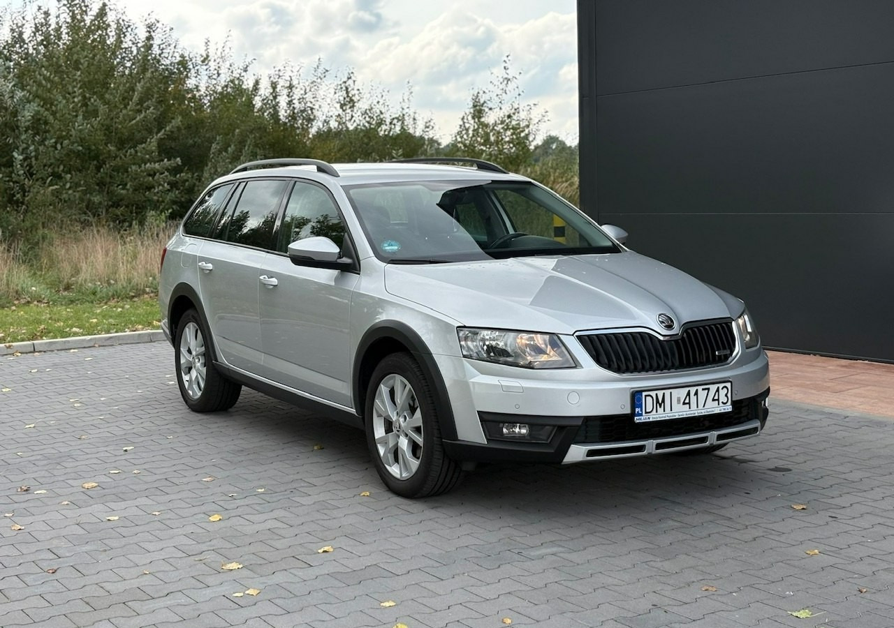 Skoda Octavia III Skoda Octavia 4X4 Scout 2.0 TDI -150KM Model 2017 Bezwypadkowa FV 23 - Personbil: bild 1 Skoda Octavia III Skoda Octavia 4X4 Scout 2.0 TDI -150KM Model 2017 Bezwypadkowa FV 23 - Personbil: bild 1