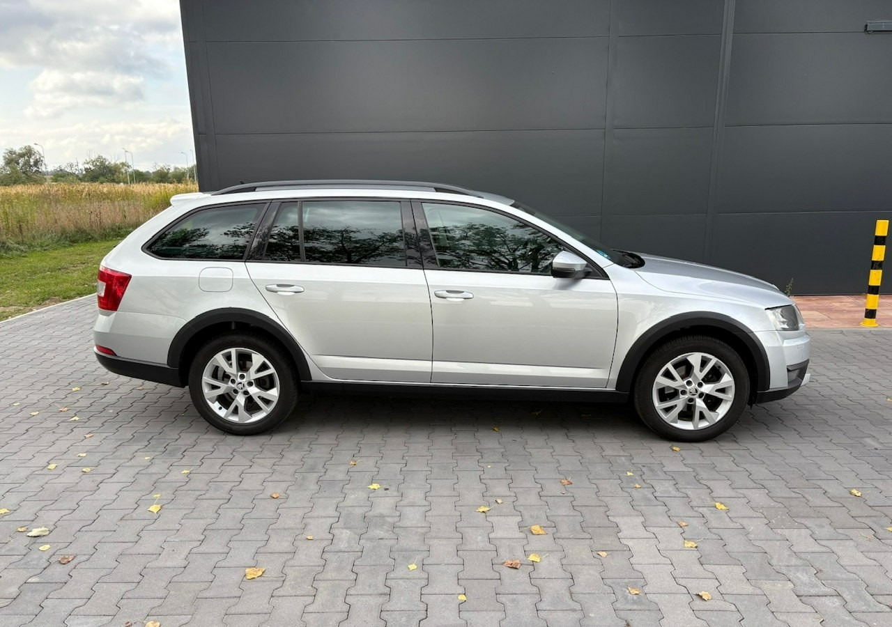 Skoda Octavia III Skoda Octavia 4X4 Scout 2.0 TDI -150KM Model 2017 Bezwypadkowa FV 23 - Personbil: bild 3 Skoda Octavia III Skoda Octavia 4X4 Scout 2.0 TDI -150KM Model 2017 Bezwypadkowa FV 23 - Personbil: bild 3