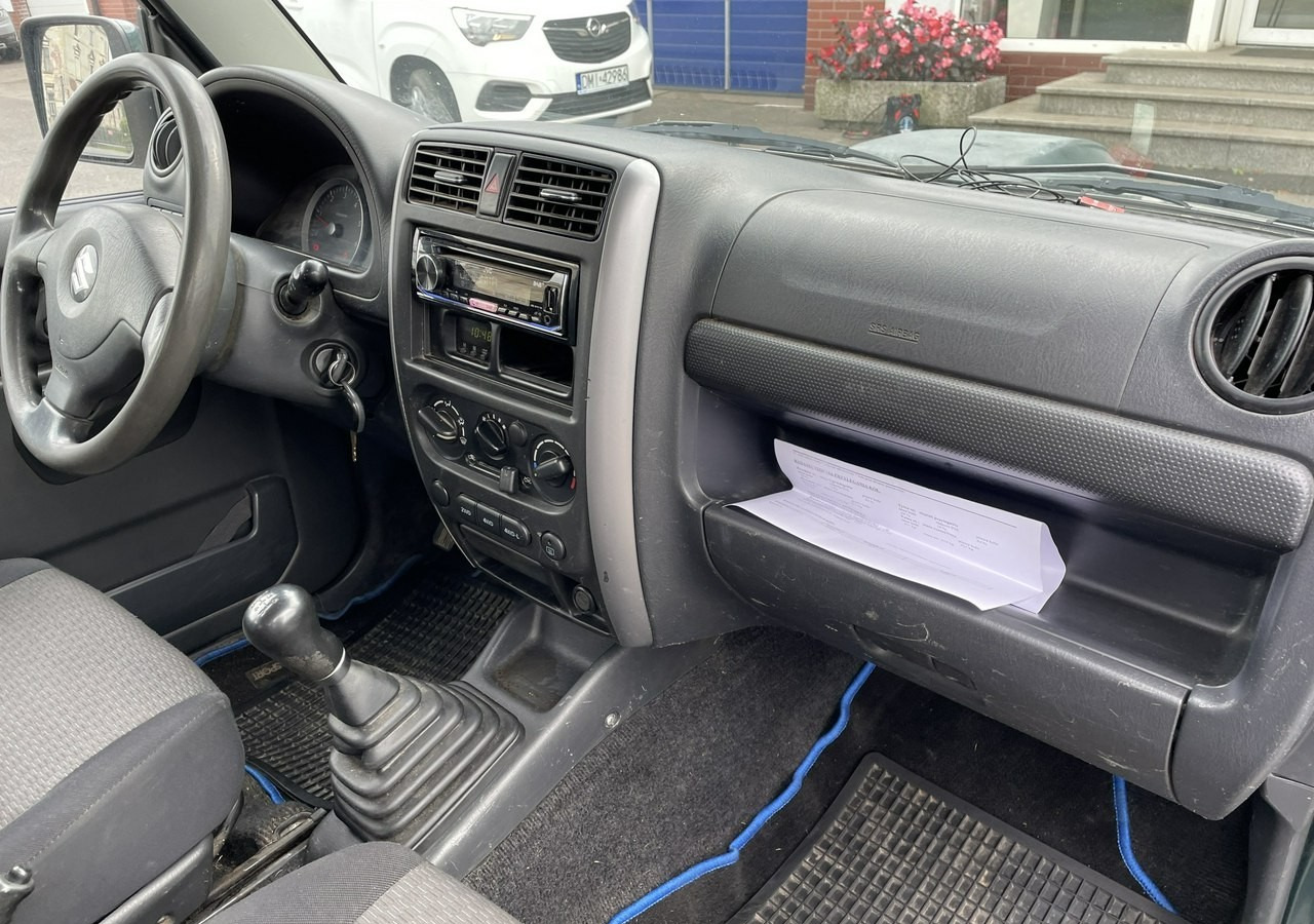 Suzuki Jimny Suzuki Jimny 1.5 Diesel 4X4 - SUV: bild 5 Suzuki Jimny Suzuki Jimny 1.5 Diesel 4X4 - SUV: bild 5