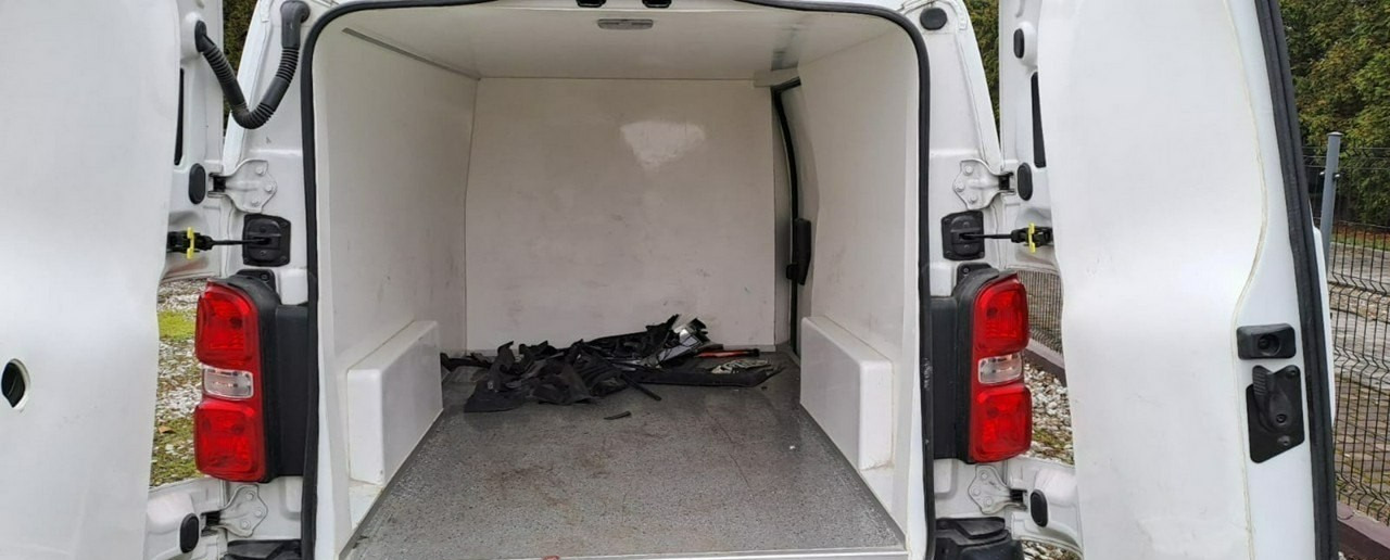 Toyota Proace Toyota Proace Maxi Klima chlodnia izoterma 2020 Salon PL - Kylbil: bild 2 Toyota Proace Toyota Proace Maxi Klima chlodnia izoterma 2020 Salon PL - Kylbil: bild 2