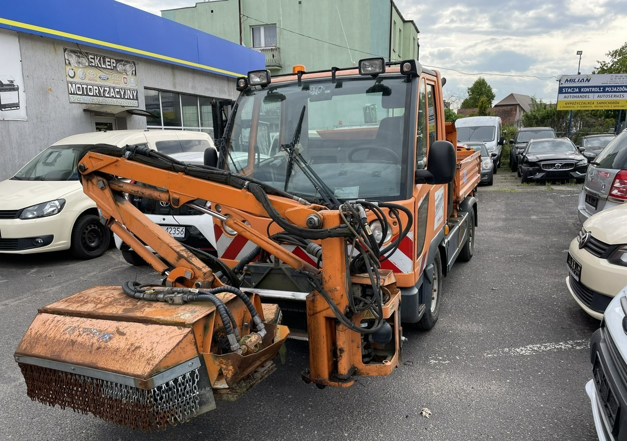 Multicar Inny Multicar Multicar M-3 Kosiarka Teleskopowa posypywarka pług 2008 - Utility/ Specialfordon: bild 2 Multicar Inny Multicar Multicar M-3 Kosiarka Teleskopowa posypywarka pług 2008 - Utility/ Specialfordon: bild 2