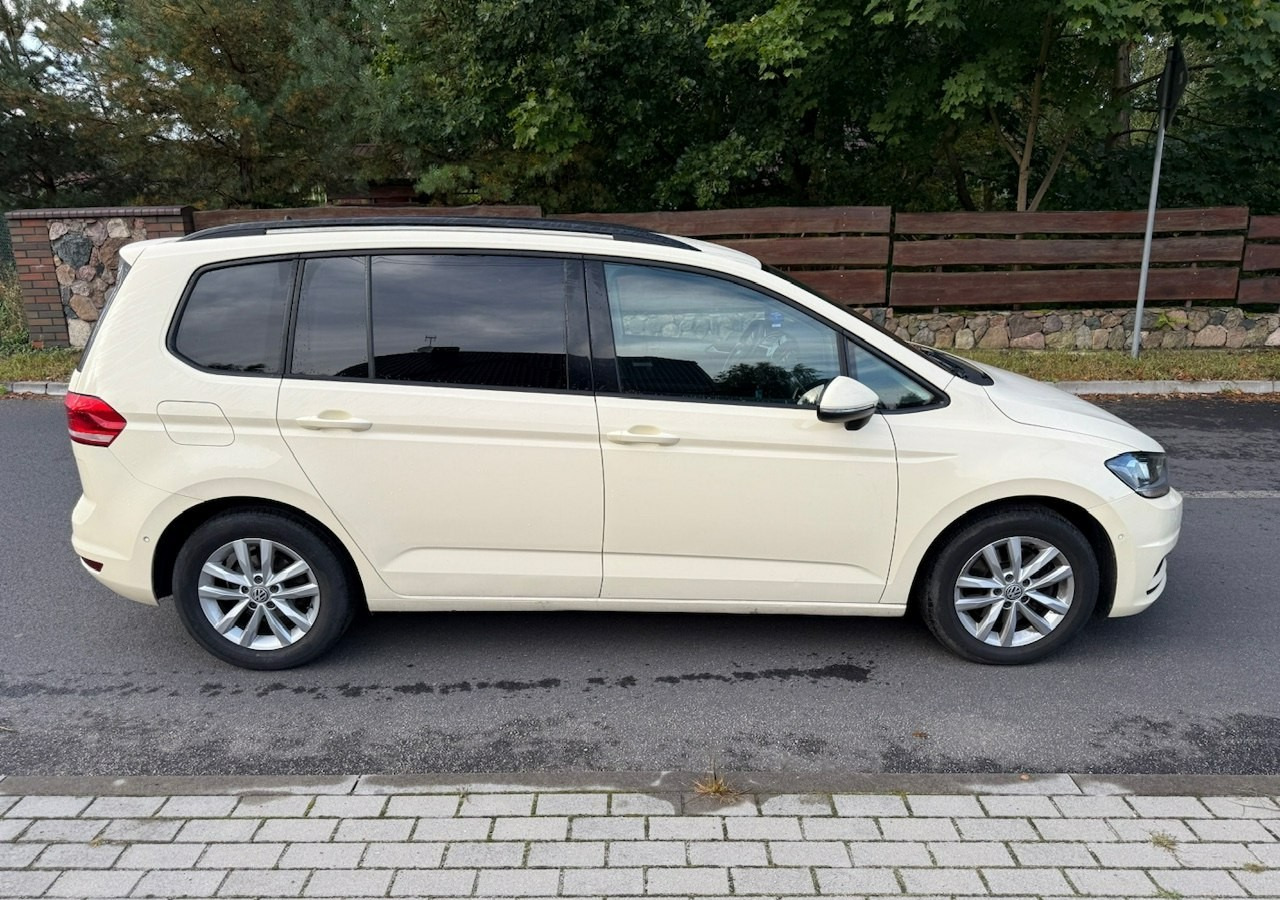 Volkswagen Touran III 2.0 TDI DSG 120 KM Automat 7osobowy Klima Skóra Full Serwis 2020 - Kombi: bild 2 Volkswagen Touran III 2.0 TDI DSG 120 KM Automat 7osobowy Klima Skóra Full Serwis 2020 - Kombi: bild 2