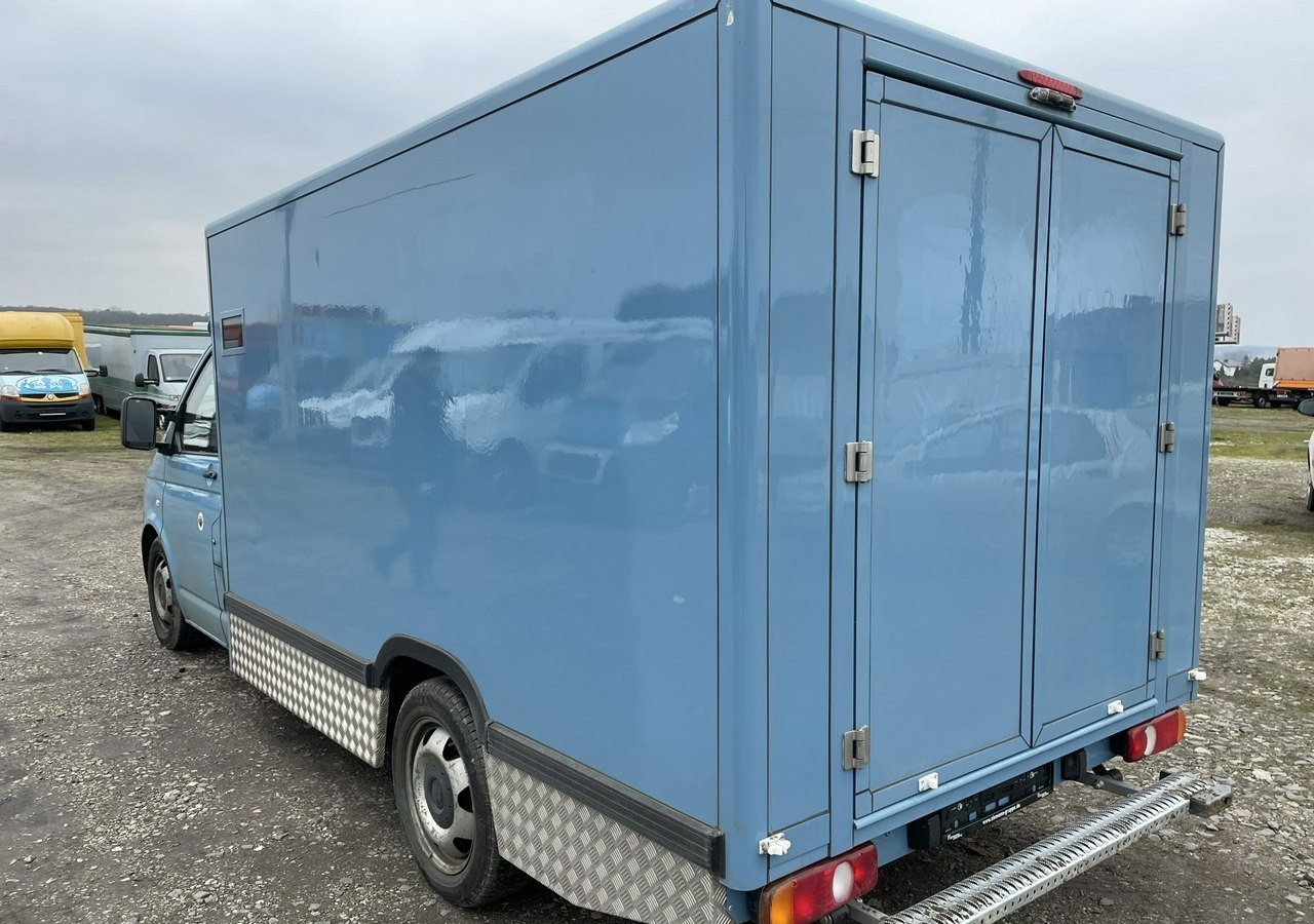 Volkswagen Transporter T5 Transporter Bankowóz kuloodporny opancerzony Model 2015 - Pansarbil: bild 5 Volkswagen Transporter T5 Transporter Bankowóz kuloodporny opancerzony Model 2015 - Pansarbil: bild 5