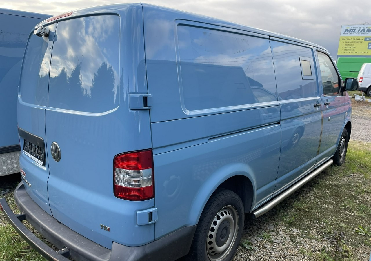 Volkswagen Transporter Trasporter T5 Bankowóz kuloodporny opancerzony 2015 - Pansarbil: bild 3 Volkswagen Transporter Trasporter T5 Bankowóz kuloodporny opancerzony 2015 - Pansarbil: bild 3