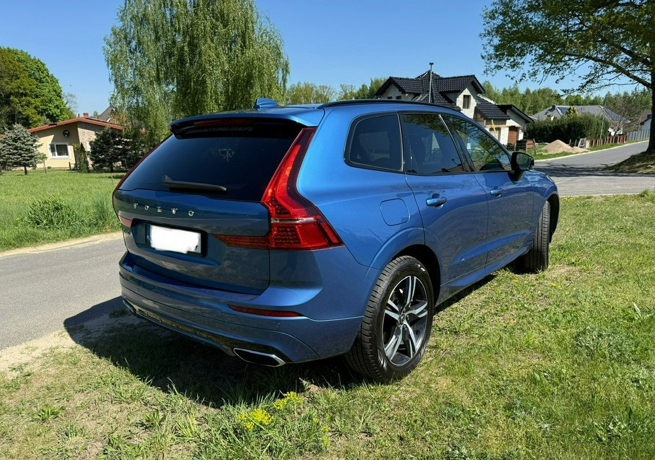 Volvo XC60 II XC60 R-design 2.0D5 235KM Automat Navi Kamery360 Panorama HAK Harman - SUV: bild 3 Volvo XC60 II XC60 R-design 2.0D5 235KM Automat Navi Kamery360 Panorama HAK Harman - SUV: bild 3