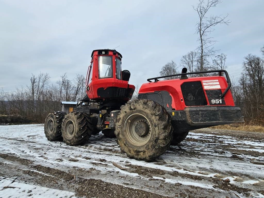 Komatsu 951 - Skördare: bild 2 Komatsu 951 - Skördare: bild 2