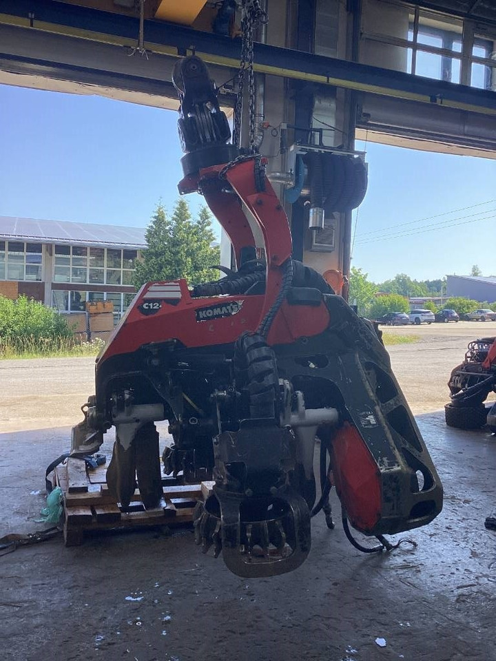 Komatsu C124 - Skördaraggregat: bild 2 Komatsu C124 - Skördaraggregat: bild 2