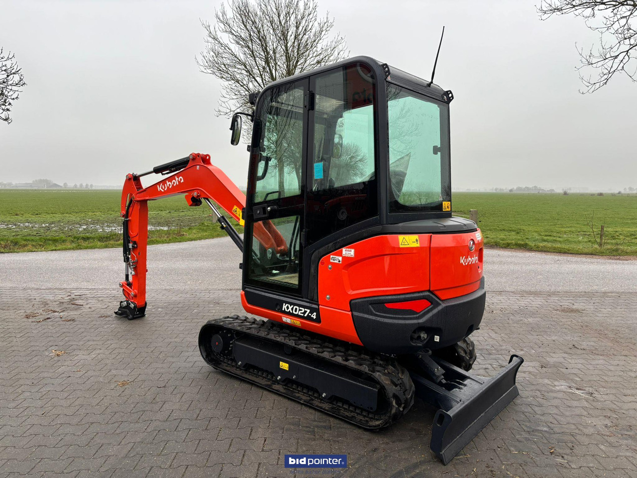Kubota KX 027 - 4 GL minigraver - Minigrävmaskin: bild 1 Kubota KX 027 - 4 GL minigraver - Minigrävmaskin: bild 1