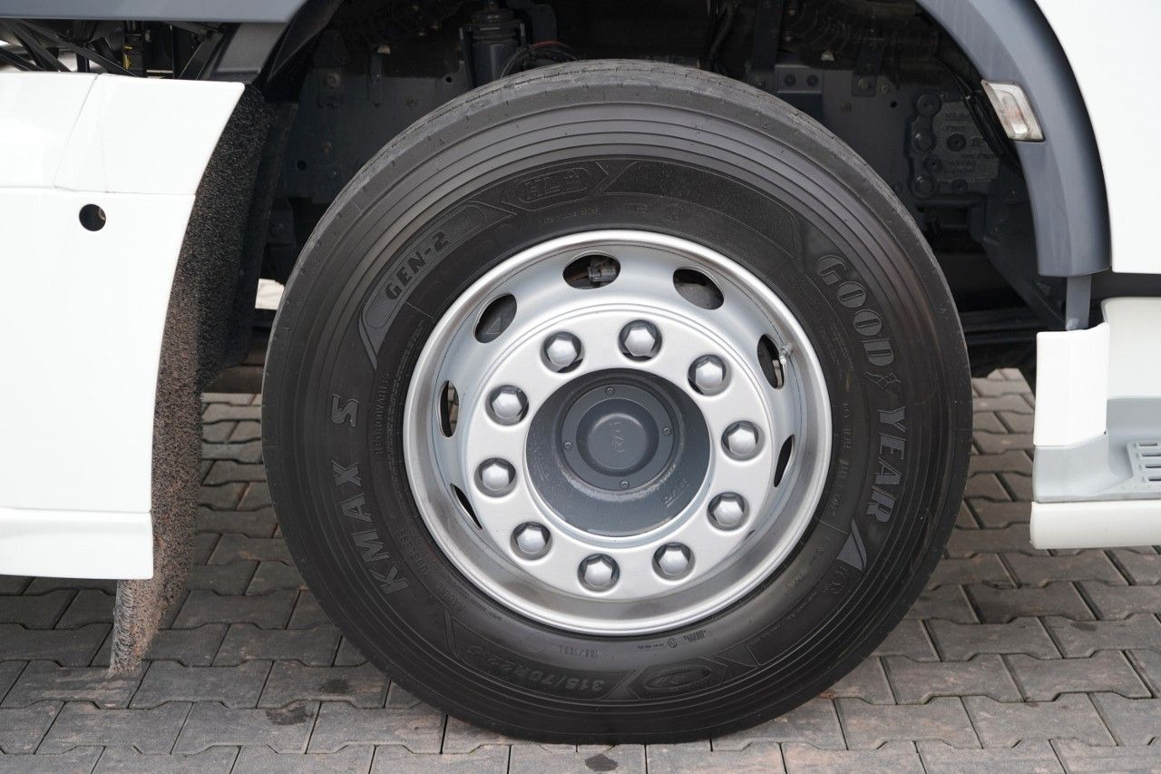 Dragbil DAF XF 480 / SPACE CAB / RETARDER / OPONY 100%: bild 19