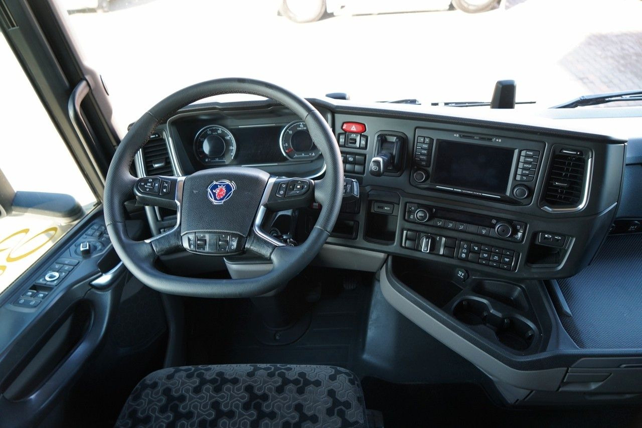 Dragbil Scania S 500 / RETARDER / FULL AIRMATIC / ALUFELGI /: bild 29 Dragbil Scania S 500 / RETARDER / FULL AIRMATIC / ALUFELGI /: bild 29