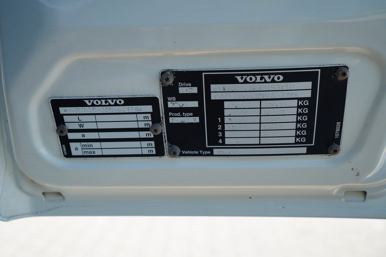 Dragbil Volvo FM 380 / PEŁNY ADR / NISKA KABINA / DZIENNA KABI: bild 18