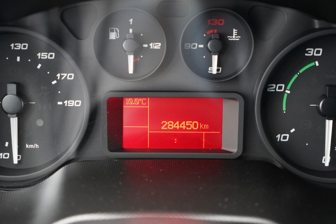 Kylbil Iveco DAILY / 35-130 / HI-MATIC / CHŁODNIA 3,5 M / AGR: bild 44 Kylbil Iveco DAILY / 35-130 / HI-MATIC / CHŁODNIA 3,5 M / AGR: bild 44