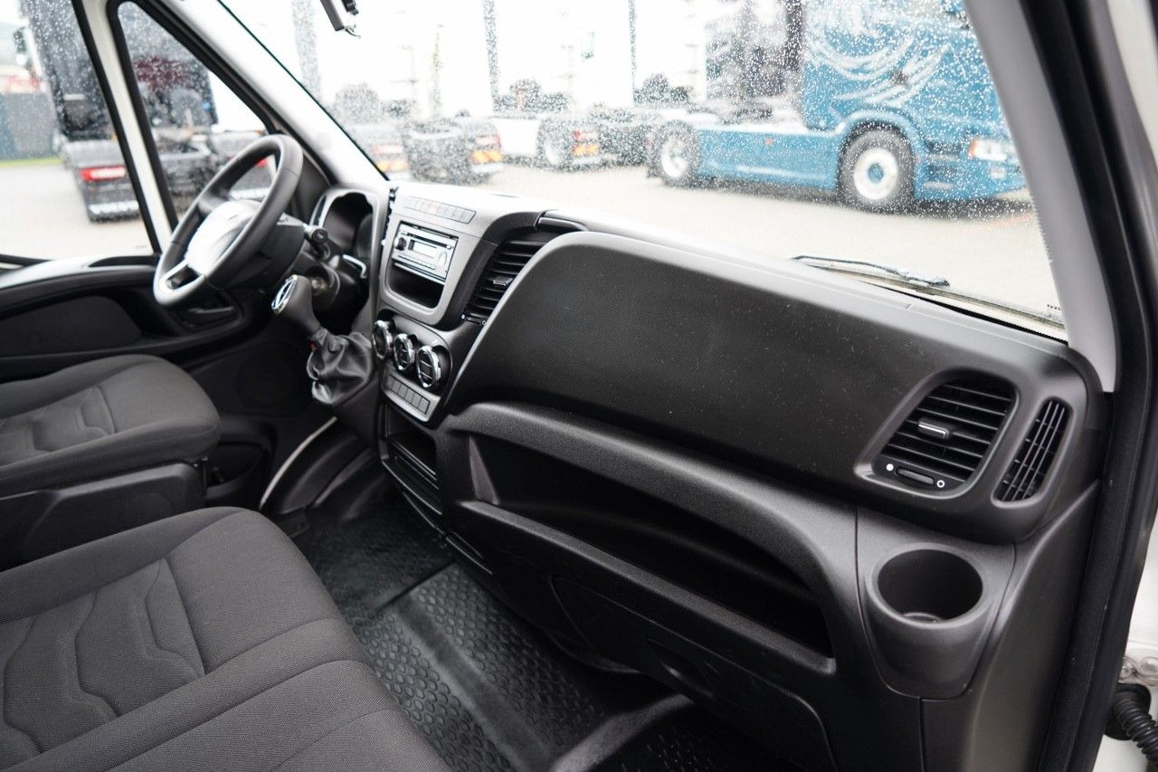 Kylbil Iveco DAILY / 35-130 / HI-MATIC / CHŁODNIA 3,5 M / AGR: bild 40 Kylbil Iveco DAILY / 35-130 / HI-MATIC / CHŁODNIA 3,5 M / AGR: bild 40