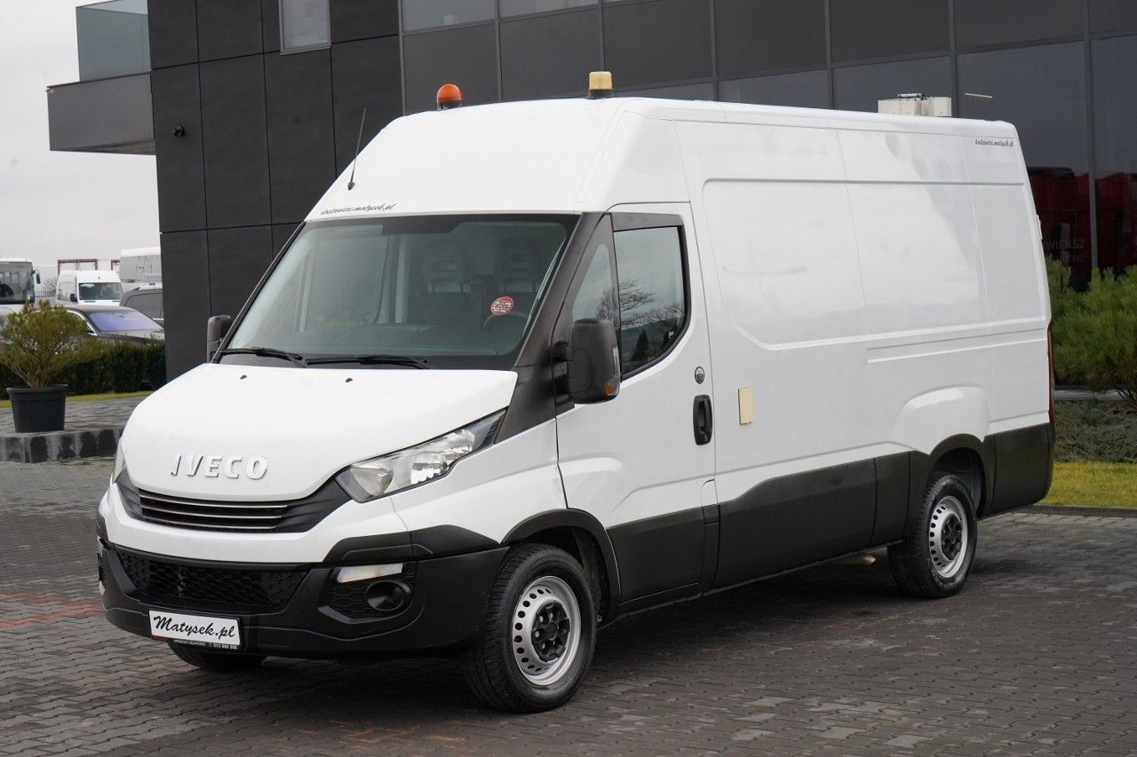 Iveco DAILY 35-140 / BLASZAK / MOBILNY WARSZTAT / PRZ - Skåpbil: bild 4 Iveco DAILY 35-140 / BLASZAK / MOBILNY WARSZTAT / PRZ - Skåpbil: bild 4