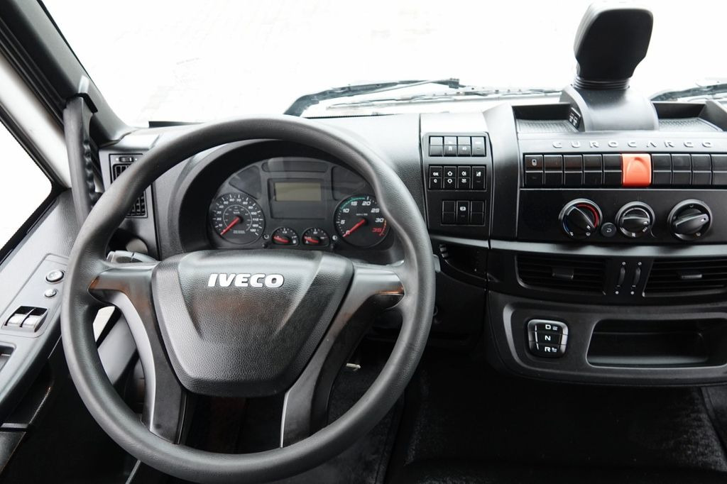 Interior photo 1: Kylbil lastbil Iveco EUROCARGO Iveco EUROCARGO