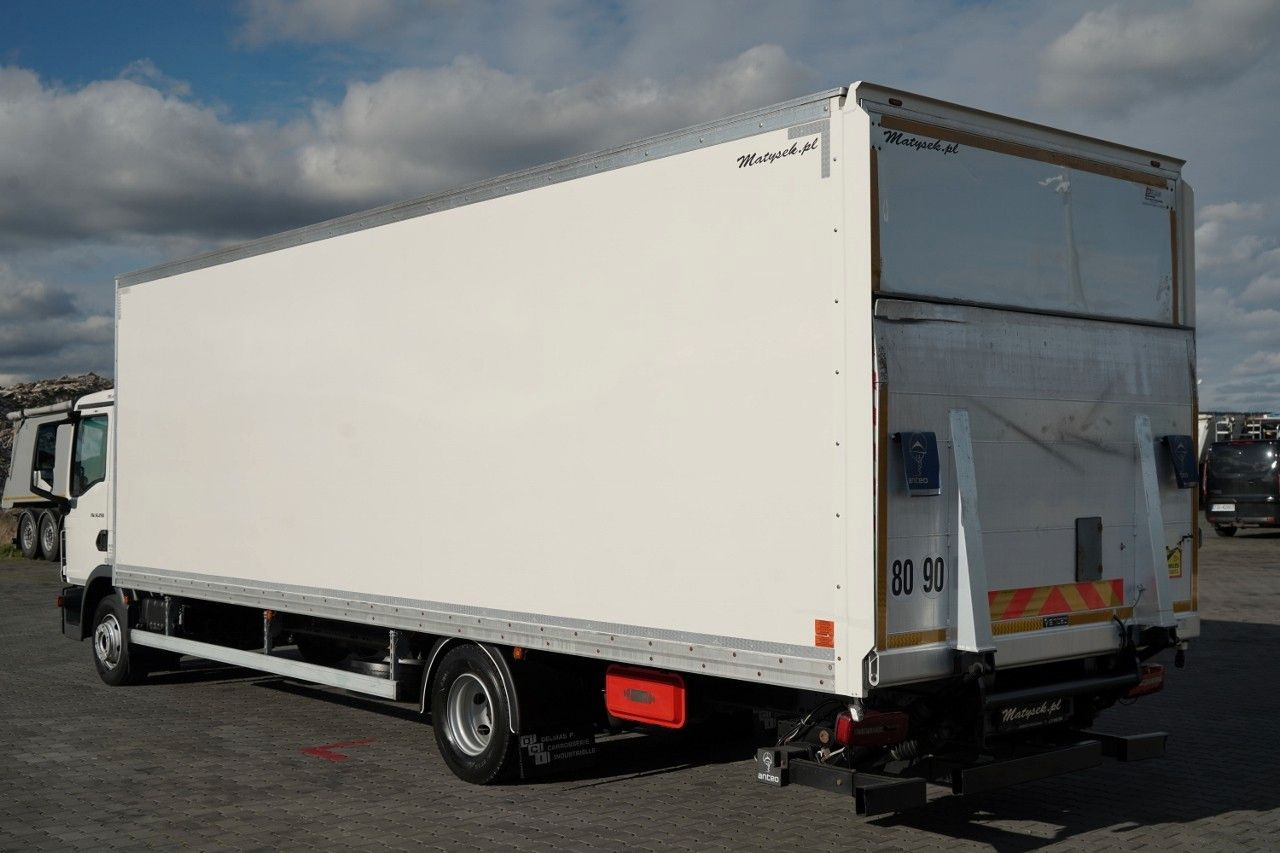 MAN TGL 12.250 / SOLÓWKA / KONTENER 8 M / WINDA / BO - Lastbil med skåp: bild 3 MAN TGL 12.250 / SOLÓWKA / KONTENER 8 M / WINDA / BO - Lastbil med skåp: bild 3