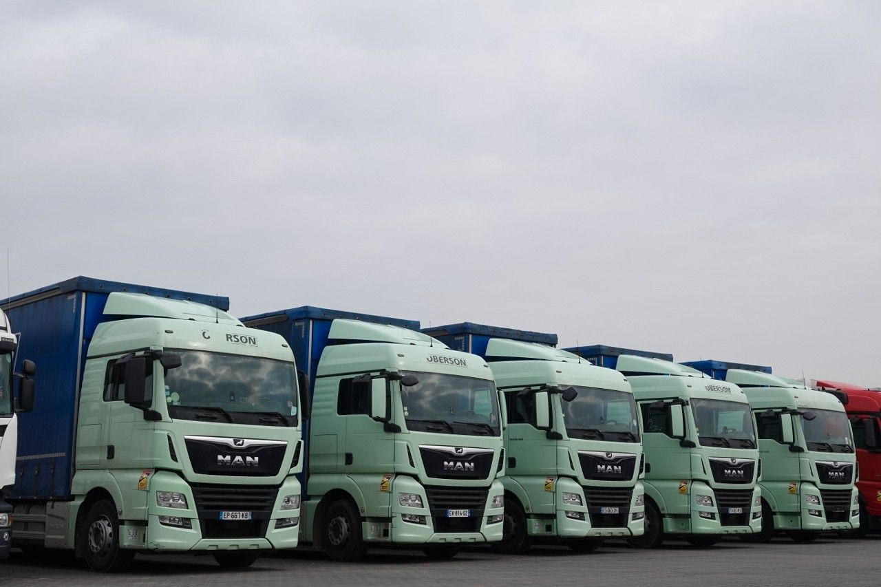 MAN TGX 26.460 / ZESTAW TANDEM PRZEJAZDOWY / 120 M3 - Kapellbil: bild 1 MAN TGX 26.460 / ZESTAW TANDEM PRZEJAZDOWY / 120 M3 - Kapellbil: bild 1