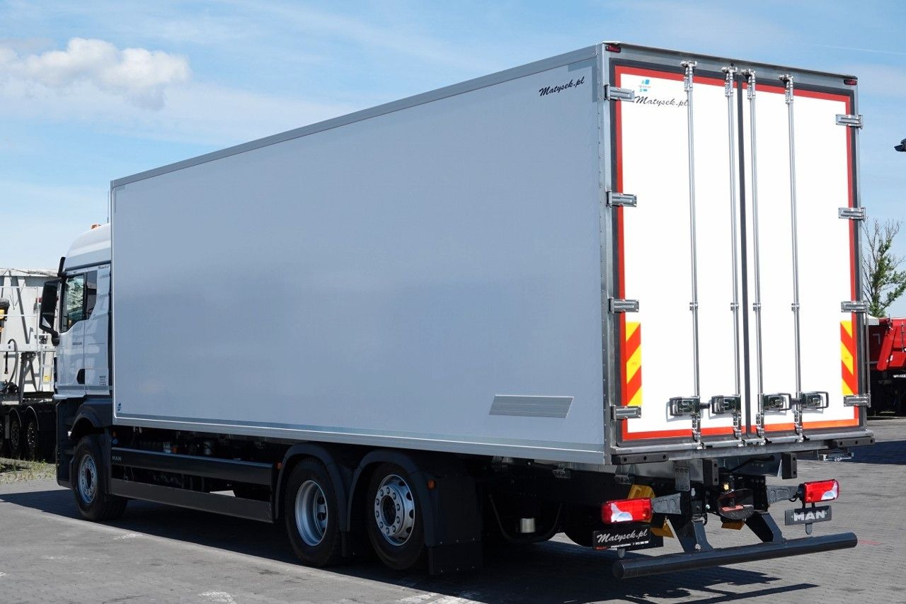 MAN TGX 26.520 / 6x2 / CHŁODNIA -8,6 M / AGREGAT THE - Lastbil med skåp: bild 3 MAN TGX 26.520 / 6x2 / CHŁODNIA -8,6 M / AGREGAT THE - Lastbil med skåp: bild 3