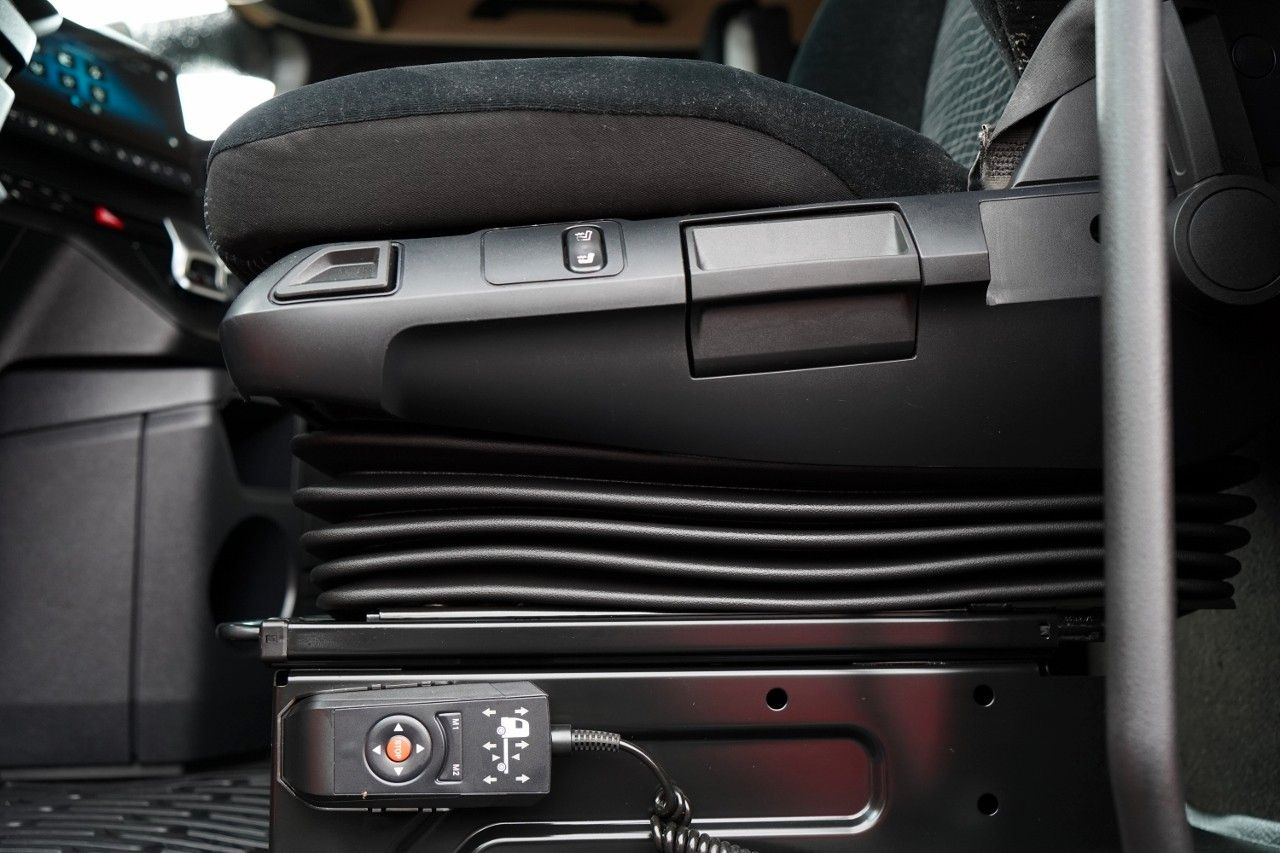 Kapellbil Mercedes-Benz ACTROS 2545 / ZESTAW TANDEM 120 M3 / PRZEJAZDOWY: bild 32 Kapellbil Mercedes-Benz ACTROS 2545 / ZESTAW TANDEM 120 M3 / PRZEJAZDOWY: bild 32