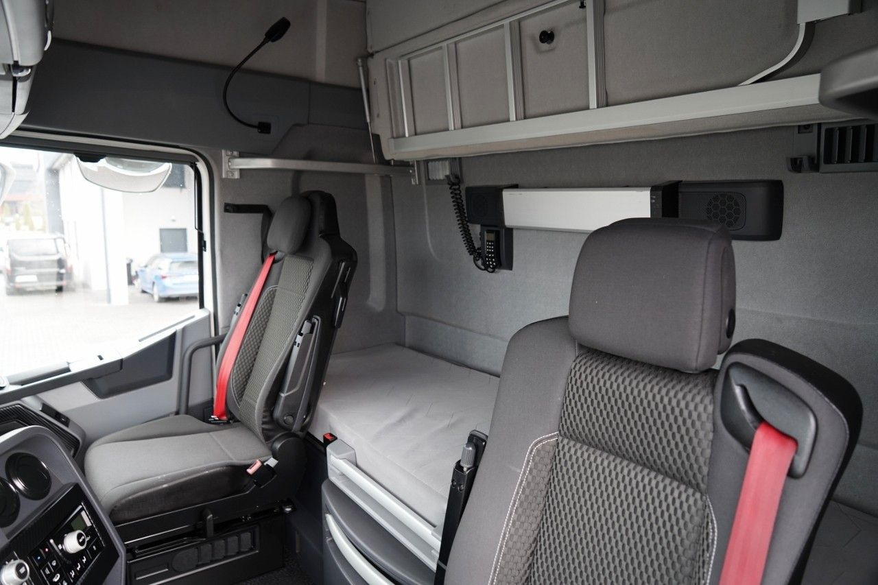 Kapellbil Renault T 440 / 6X2 / SOLÓWKA / FIRANKA 9.5 M / I-PARK C: bild 35