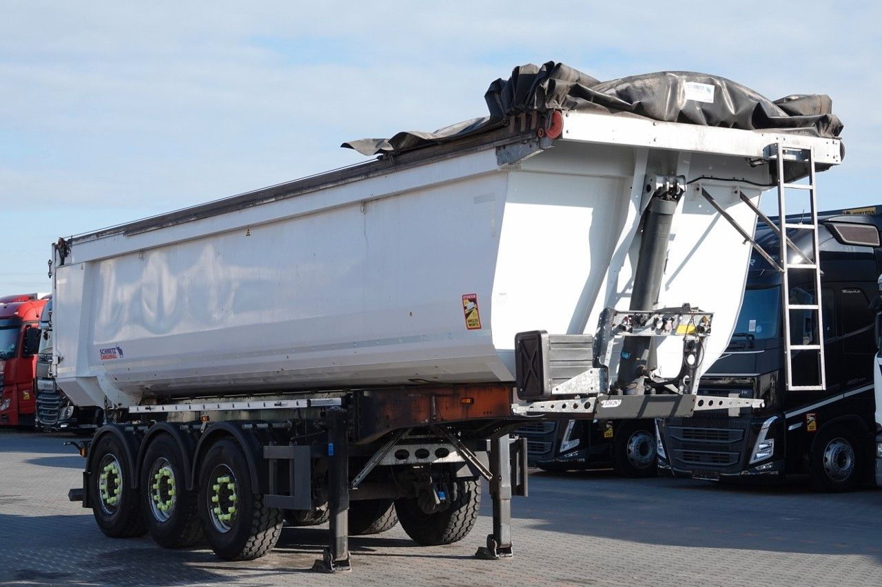 Schmitz Cargobull WYWROTKA 30 m3 / STALOWA / RYNNA WANNA HP / OŚ P - Tippbil semitrailer: bild 1 Schmitz Cargobull WYWROTKA 30 m3 / STALOWA / RYNNA WANNA HP / OŚ P - Tippbil semitrailer: bild 1