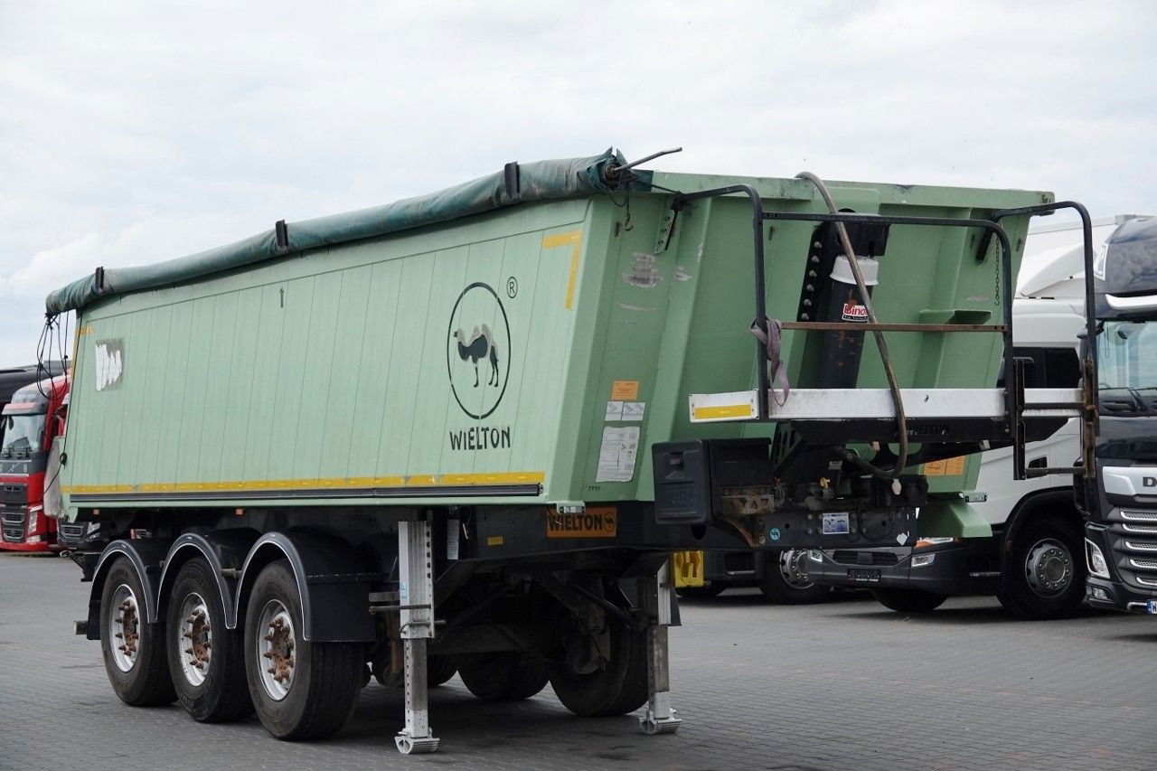 Schmitz Cargobull WYWROTKA 40 M3 / MULDA ALUMINIOWA / OŚ PODNOSZON - Tippbil semitrailer: bild 1 Schmitz Cargobull WYWROTKA 40 M3 / MULDA ALUMINIOWA / OŚ PODNOSZON - Tippbil semitrailer: bild 1