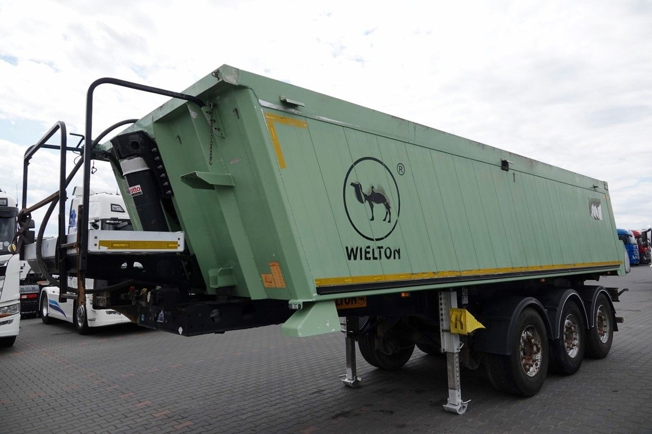 Schmitz Cargobull WYWROTKA 40 M3 / MULDA ALUMINIOWA / OŚ PODNOSZON - Tippbil semitrailer: bild 3 Schmitz Cargobull WYWROTKA 40 M3 / MULDA ALUMINIOWA / OŚ PODNOSZON - Tippbil semitrailer: bild 3