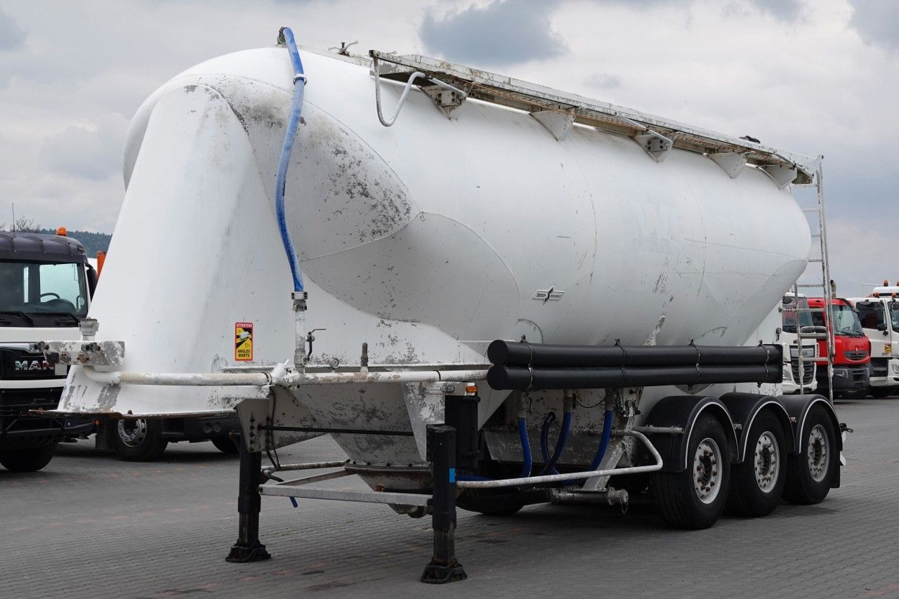 Spitzer CEMENTONACZEPA / 37 000 L / SILOS / 3 KOMORY / O - Bulktrailer: bild 2 Spitzer CEMENTONACZEPA / 37 000 L / SILOS / 3 KOMORY / O - Bulktrailer: bild 2