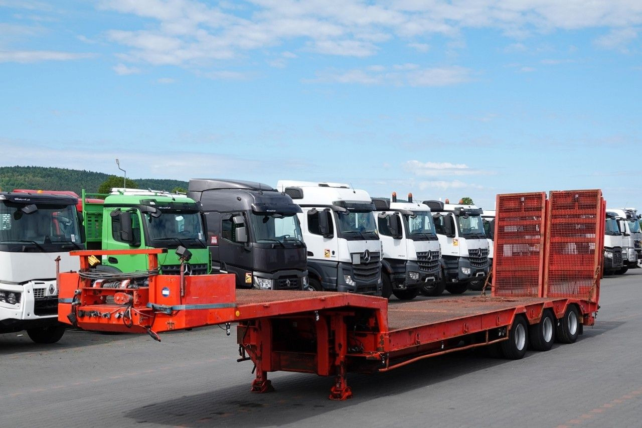VEREM NACZEPA LAWETA NISKOPODWOZIE / NAJAZDY HYD - Låg lastare semitrailer: bild 1 VEREM NACZEPA LAWETA NISKOPODWOZIE / NAJAZDY HYD - Låg lastare semitrailer: bild 1