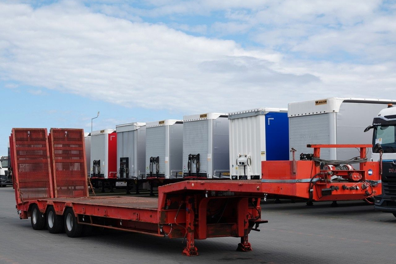 VEREM NACZEPA LAWETA NISKOPODWOZIE / NAJAZDY HYD - Låg lastare semitrailer: bild 5 VEREM NACZEPA LAWETA NISKOPODWOZIE / NAJAZDY HYD - Låg lastare semitrailer: bild 5