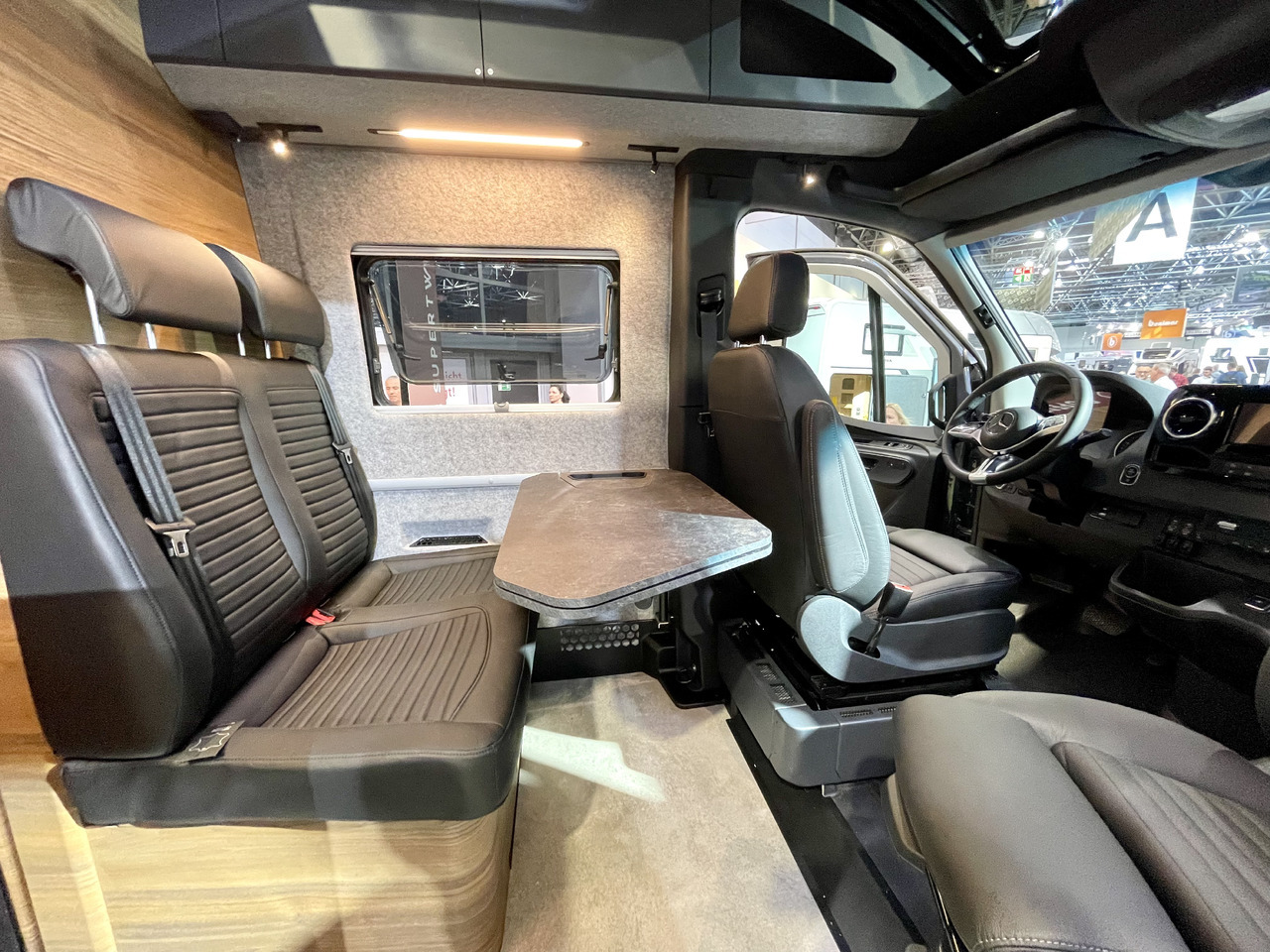 ADRIA Super Twin 700 SGX - Campingbil: bild 3 ADRIA Super Twin 700 SGX - Campingbil: bild 3