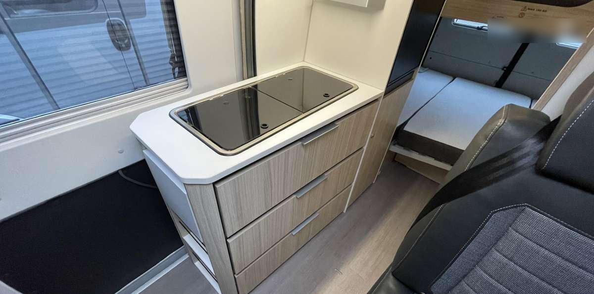 Adria Twin 600 SP Family - Campingbil: bild 5 Adria Twin 600 SP Family - Campingbil: bild 5