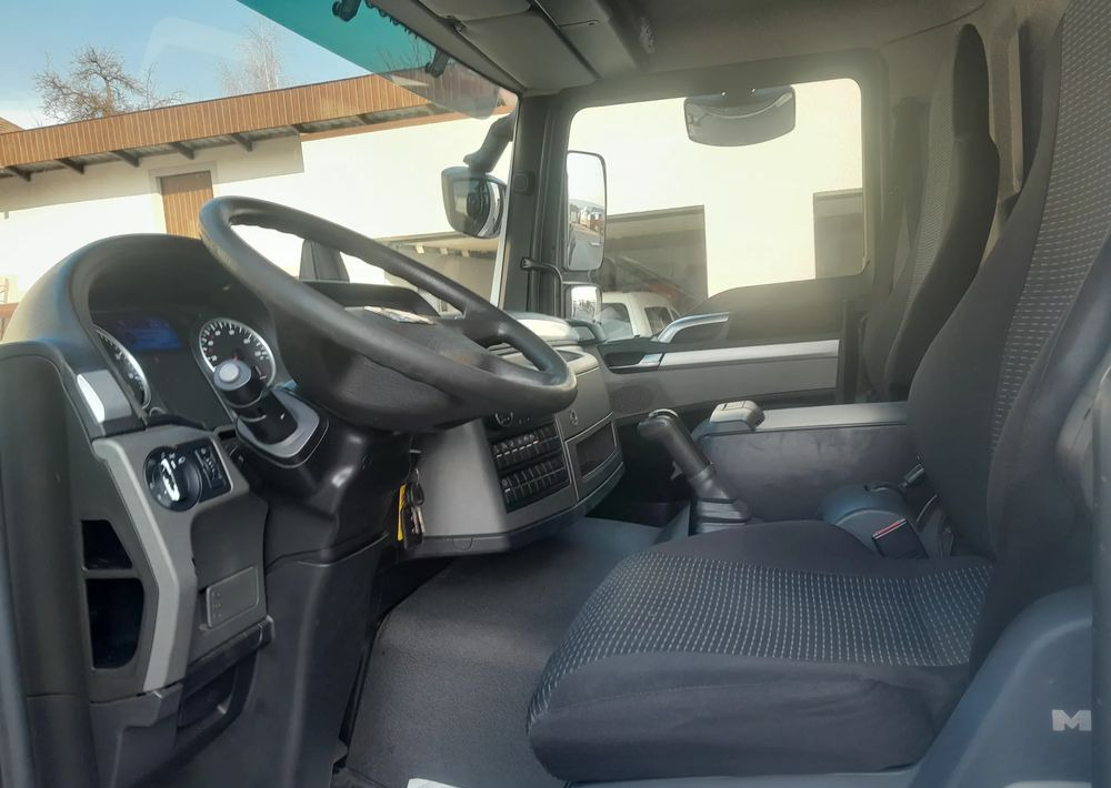 MAN TGL 12.250 NAUKA JAZDY / ELKA / L / MANUAL 8 / - Kapellbil: bild 4 MAN TGL 12.250 NAUKA JAZDY / ELKA / L / MANUAL 8 / - Kapellbil: bild 4