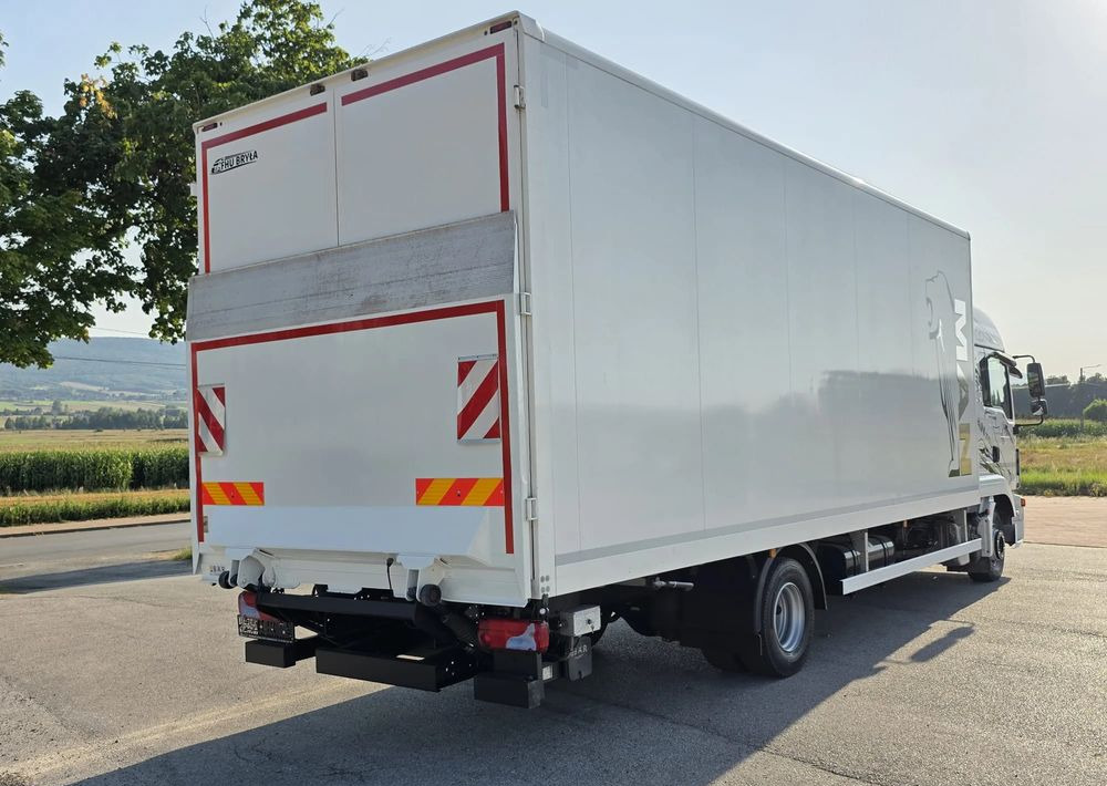 MAN TGL 12.250 / KONTENER / IZOTERMA / WINDA / 2019R / EURO 6 / PEŁEN SERWIS /  6 TON ŁADOWNOŚĆ  / SPROWADZONY / ZADBANY / JAK NOWY /  KSIĄŻKA SERWISOWA / E6 / 17 PALET - Lastbil med skåp: bild 5 MAN TGL 12.250 / KONTENER / IZOTERMA / WINDA / 2019R / EURO 6 / PEŁEN SERWIS /  6 TON ŁADOWNOŚĆ  / SPROWADZONY / ZADBANY / JAK NOWY /  KSIĄŻKA SERWISOWA / E6 / 17 PALET - Lastbil med skåp: bild 5